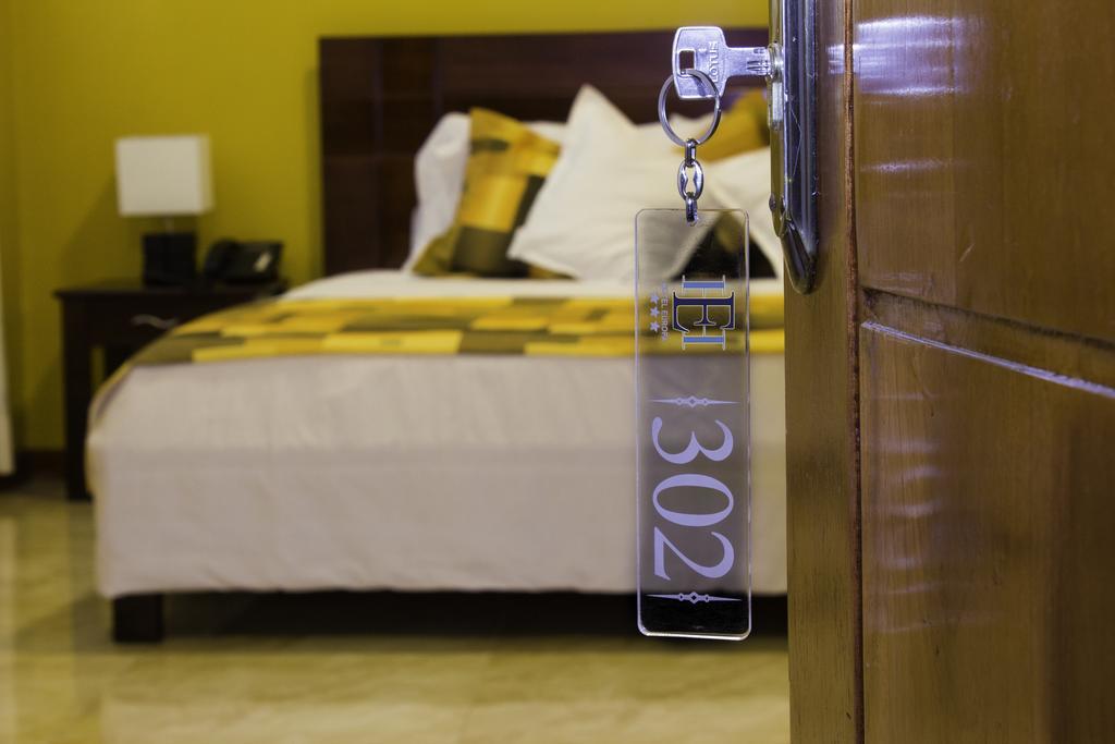 Hotel Europa Iquitos Extérieur photo