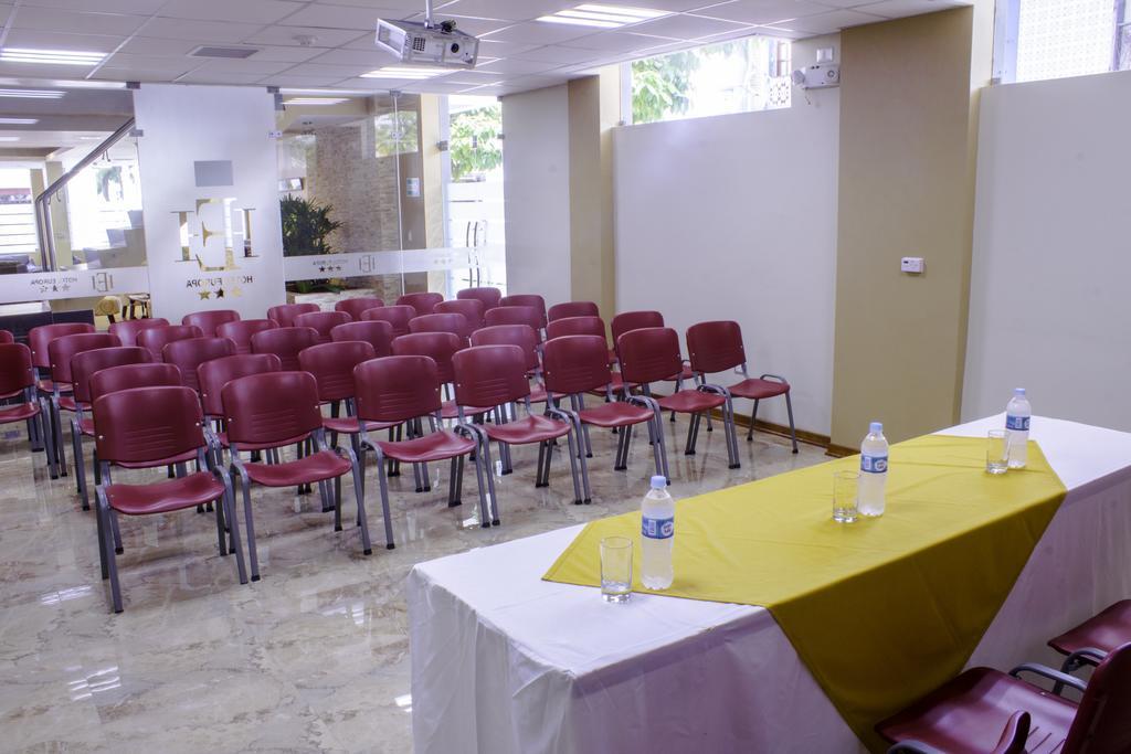 Hotel Europa Iquitos Extérieur photo