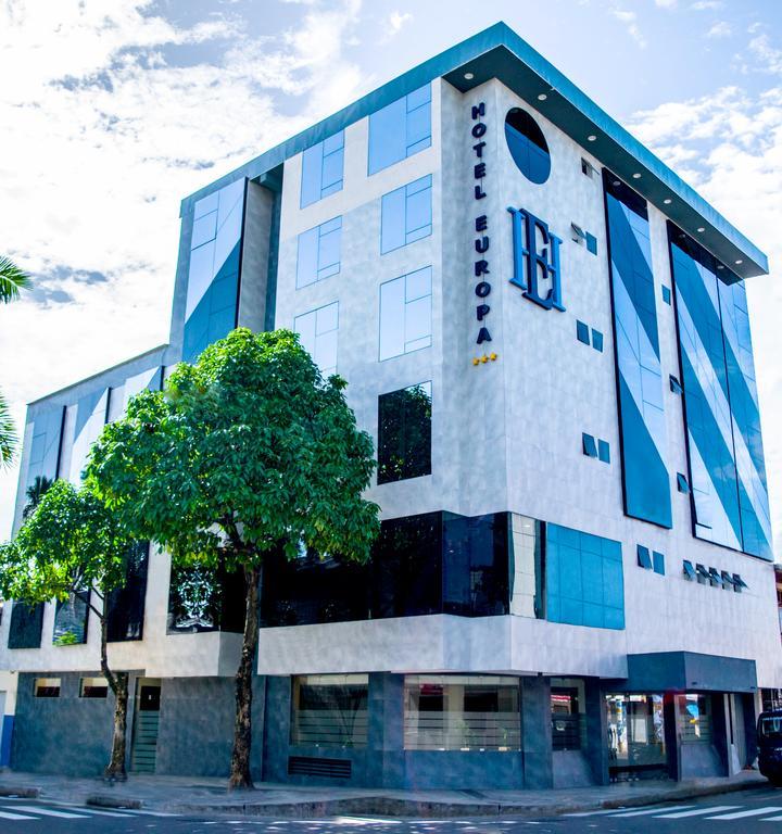 Hotel Europa Iquitos Extérieur photo