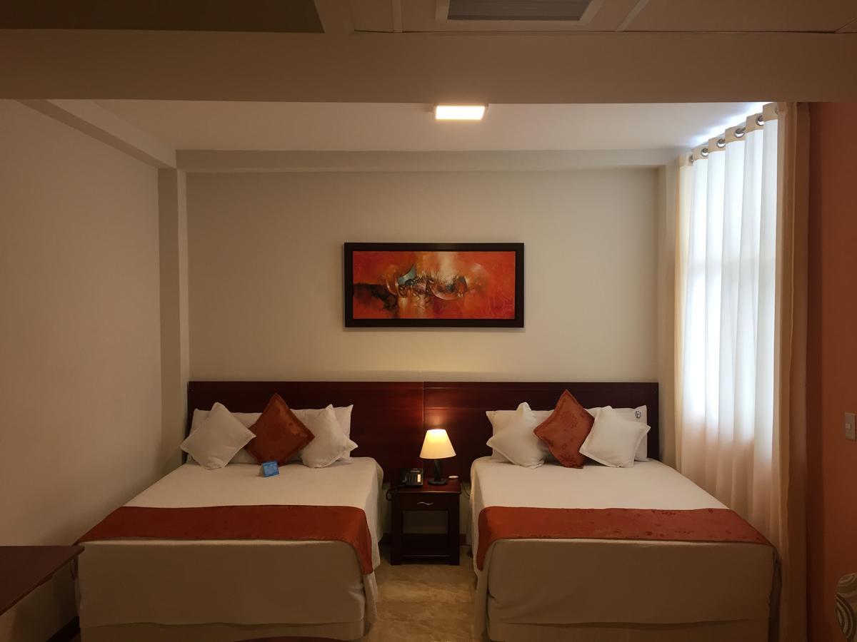 Hotel Europa Iquitos Extérieur photo