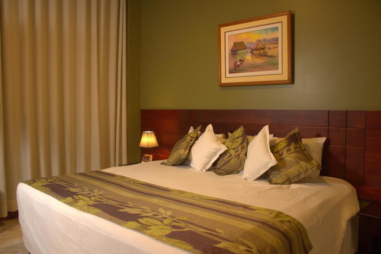 Hotel Europa Iquitos Extérieur photo