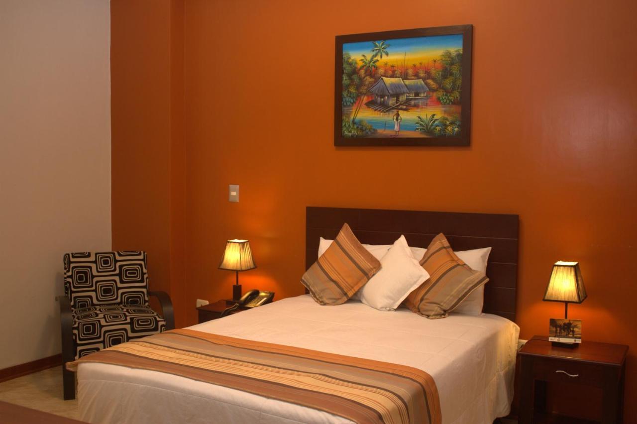 Hotel Europa Iquitos Extérieur photo